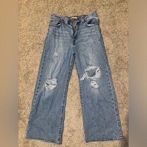 Levi’s Ribcage Wide Leg. Size 31